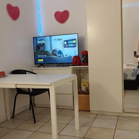 Centre Villeopera,gare St Lazare , Cozy Apartment